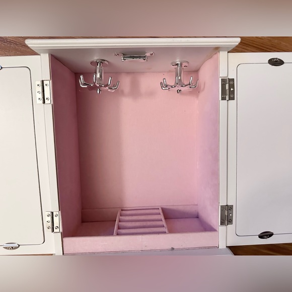 NOT FOR SALE - Picture 6 of 9